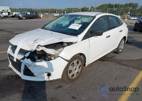 2013 Ford Focus S из США, поврежденный, VIN 1FADP3E21DL125091